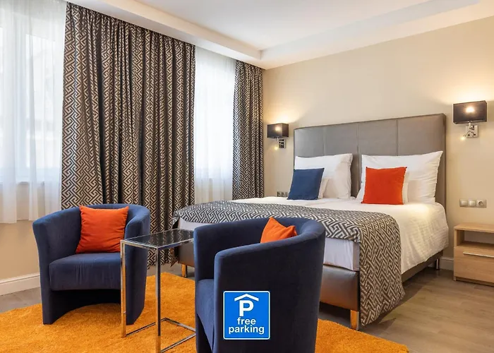 Silver Crown Hotel & Residence, Palace Quarter